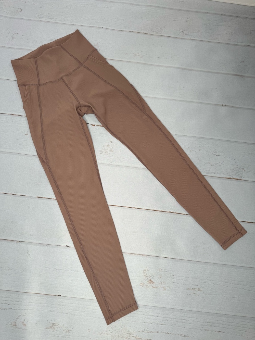 NWT - ALLFENIX Ribbed 7/8 Pocket Leggings Latte Size XS
